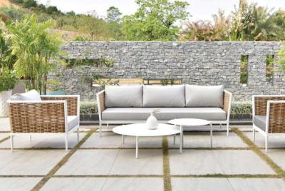 Salon jardin 5 places Sofa 3 places 2 fauteuils 2 tables basses 60 et 99 blanc tissus gris clair