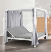 Balinaise 2 Places structure blanche tissus gris rideaux gris 208x188x205cm